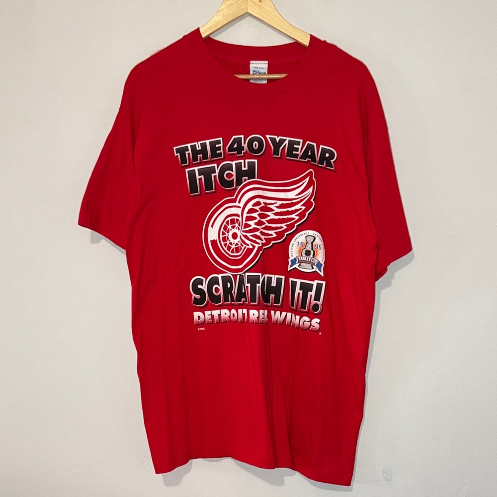 Vintage Detroit Red Wings T-Shirt / The 40th Year Itch / 1995 / Large